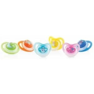 NUBY Sucette en silicone Lumière orthodontique avec picots de massage et couvercle de protection 0-6 mois ID5818SOSM